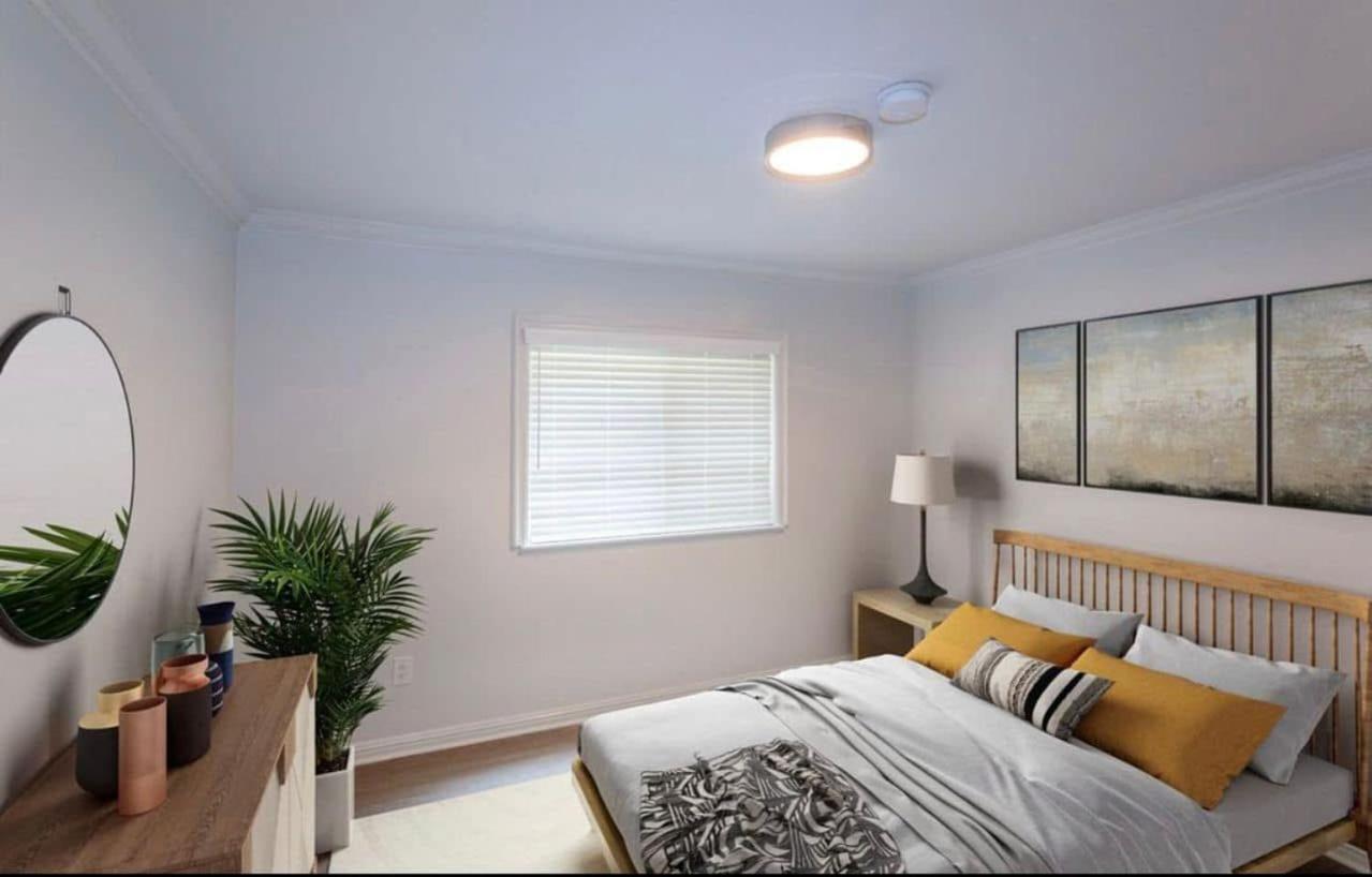 Centrally Located Apartment *